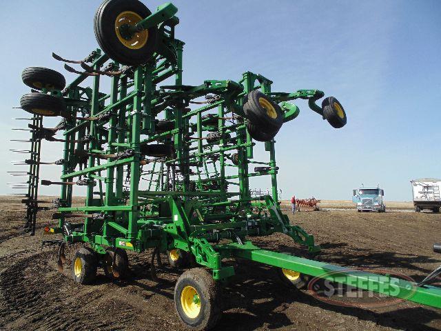 2014 John Deere 2410_1.jpg